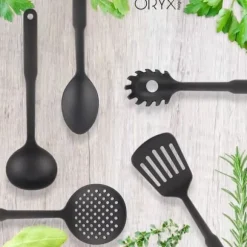 Espatula Rasera Cocina Nylon Basic 32,5 x 9 cm.