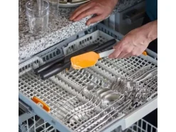 Fiskars Functional Form - Dough scraper - 34.9 cm