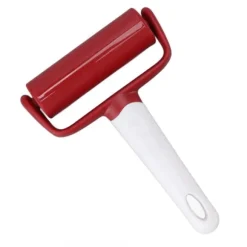 Förhindra glidning Hängbar T-typ plastdegrulle för pizzapajskal