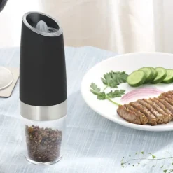 Hushålls multifunktionell elektrisk malningsverktyg pepparkvarn induktion kryddkvarn köksredskap (svart)