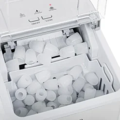 Ismaskin med kapacitet på 12 kg per dygn och automatisk rengöring