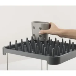 Joseph Joseph Duo 2 nivåer diskställ, grå, med redskapsbehållare