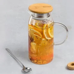 Kanna för drycker, juicer, vatten HIGH med metalllock Wilmax 1500 ml