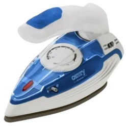 Kompakt resestrykjärn med ångfunktion och fällbart handtag