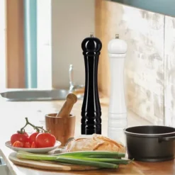 Kryddkvarnset, 30x6x6 cm, Svart, Vit, Trä