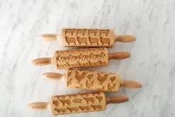 MoodForWood Träkavel 25 cm med handtag, set om 4, graverad, perfekt för bakning - Mönster med bondgårdsdjur