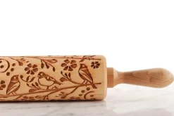 MoodForWood Träkavel, Graverad, 43 cm med Handtag, Perfekt för Bakning - Vårmönster