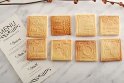 MoodForWood Träkavel, Graverad, 43 cm med Handtag, Perfekt för Bakning - Lovers Pattern