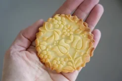 MoodForWood Träkavel, Graverad, 43 cm med Handtag, Perfekt för Bakning - Ungerskt Folkmönster