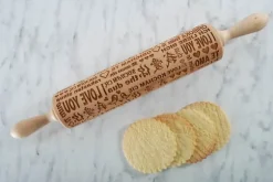 MoodForWood Träkavel, Graverad, 43 cm med Handtag, Perfekt för Bakning - Kocham-mönster