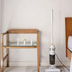 Newlux - Vitstädare med kabel, manuell och vertikal, 800W, 2L, 16.5 Kpa och F.HEPA 5m räckvidd