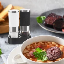 Peppar- och saltkvarn med stativ 2 st.