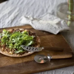 Pino Pizzaset - Dorre