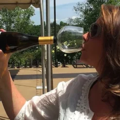 Propp i form av ett vinglas - H 13 cm Transparent