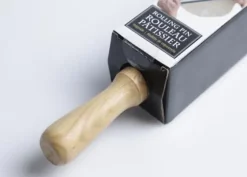 RENGÖRING AV PATEKAPEN I TRÄ OCH INOX