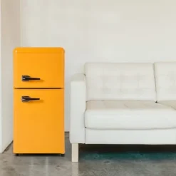 Retro-Kylskåp, Gefr. Kombi, 86.8 cm, 60L, 22L frys, 102 kWh/år, Gul, Energieklass E