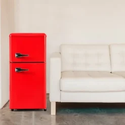 Retro-Kylskåp, Gefrierkombination, 88.8 cm, 60L kyl, 22L frys, 102 kWh/år, LED-ljus, Premiumröd, Energieklass E