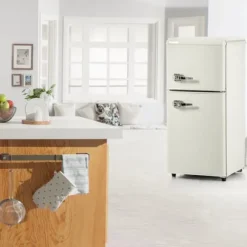 Retro-Kylskåp, Gefrierkombination, 88.8 cm, 60L kyl, 22L frys, 102 kWh/år, LED-ljus, Cremevit, Energieklass E