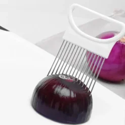 Rostfritt stål Lökhållare Lökskärarassistent Rostfritt stål Köksprylar för att skiva kötttråd Frukt Grönsaker Vit