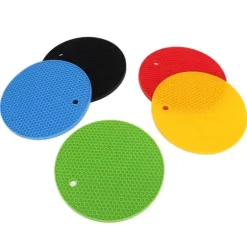 Runda silikonunderläggsmattor - 5-pack, 7 tum, värmebeständiga grytlappar (gul/svart/röd/blå/grön)