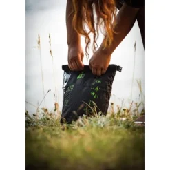 SCRUBBA WASH BAG 13.5L Black, tvättpåse resa, drybag med inbyggd tvättbräda