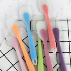 Silikonspatel Genomskinlig Integrerad Hellindad Bärbar Värmebeständig Kök DIY Bakning Matlagningsverktyg Grön