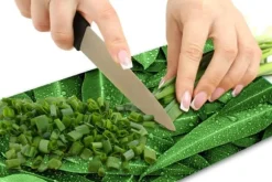 SKÄRBRÄDA I GLAS 52X30 BLAD