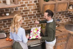 SKÄRBRÄDA I GLAS 52x40 BLOMMOR