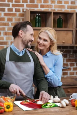 SKÄRBRÄDA I GLAS 52x30 PAPRIKA