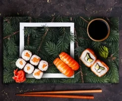 SKÄRBRÄDA I GLAS 52x30 PAPRIKA