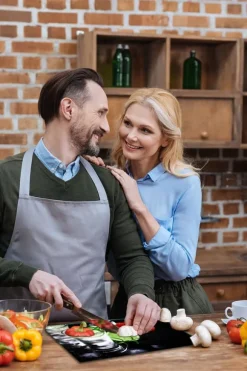 SKÄRBRÄDA I GLASPLATTA 52x40 SVART