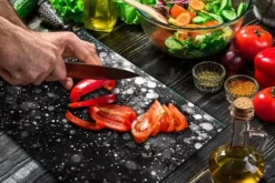 SKÄRBRÄDA I GLASPLATTA 52x40 SVART