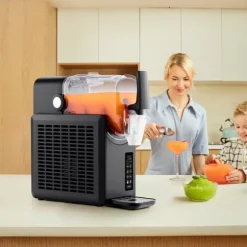 Slushmaskin & Margaritamaskin - Fryst dryckesmaskin - Kapacitet 2,6 l - Ingen is krävs - Förinställda program (5) - Självrengöring - För hemmet