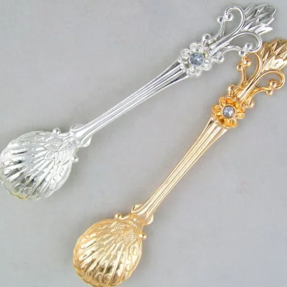 4st Kaffeskedar Set Vintage Dessertskedar av aluminiumlegering med Orris-mönster för hemmakök