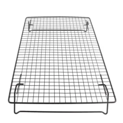 Svart järnkylställ för bröd, kakor, kakor - ugnstillbehör för efterrätt, kafé, bageri