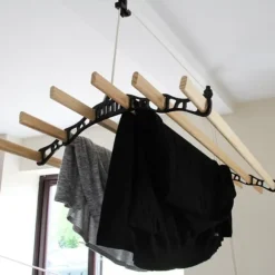 Takhängd Tvättställning - Svart - 1,5 m | Torkställning i Trä Torkhiss Takmonterad Snedtak Horisontellt Tak Hängande Modern Design Stilren Svart Beige | CDON