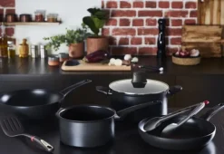 Tefal Ultimate wokpanna 28 cm, svart