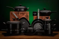 Tierra Oval Gjutjärnsgryta 34cm 6,5L Krämgrön NOIS