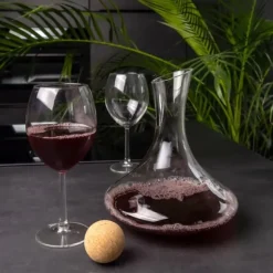 Vinkaraff / dekander Glaskaraff med 1,8 liter för rödvin Blyfri karaff i kristallglas Munblåst vinluftare med rengöringspärlor