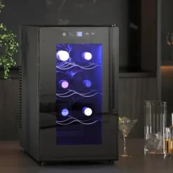 Vinkylare - 8 flaskor - Dubbel termoelektrisk kylning - 8–18 °C - Glasdörr med UV‑skydd - LED‑display & ljus - EU‑kontakt - Svart