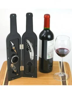 VINSETT I ETT FODRAL I FORM AV EN FLASKA KINGHOFF KH-1166