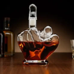 Whiskykaraff för långfinger för alkohol Rolig present till kille